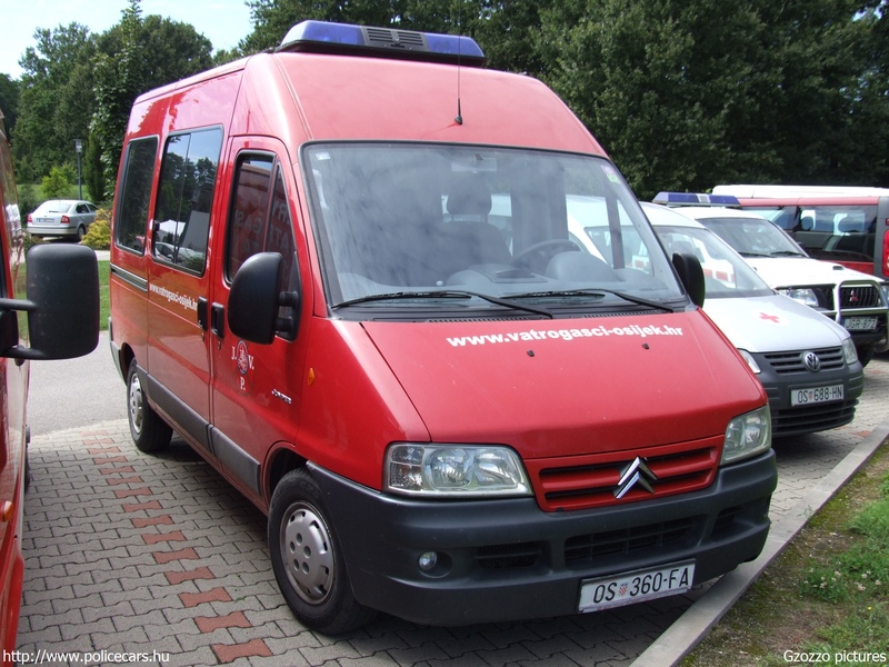 Citroen Jumper, fotó: Gzozzo pictures
Keywords: Horvátország tûzoltóság tûzoltóautó horvát Croatia croatian firefighter firetruck fire