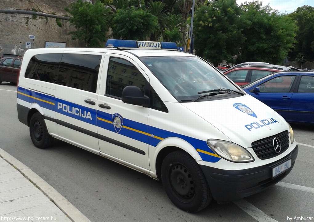Mercedes-Benz Vito II, fotó: Ambucar
Keywords: horvát Horvátország rendőr rendőrautó rendőrség policecar police Croatia croatian