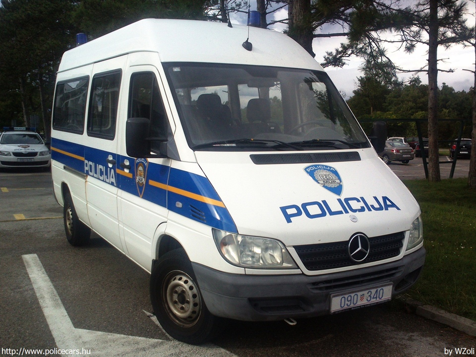 Mercedes-Benz Sprinter, fotó: WZoli
Keywords: horvát Horvátország rendőr rendőrautó rendőrség policecar police Croatia croatian