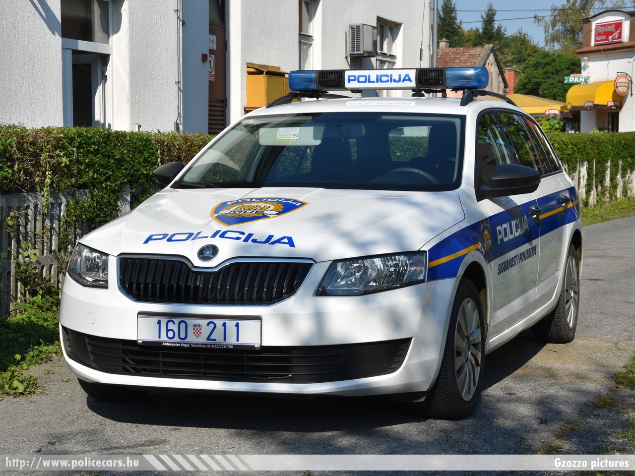 Skoda Octavia III, fotó: Gzozzo pictures
Keywords: rendőr rendőrautó rendőrség horvát Horvátország policecar police Croatia croatian