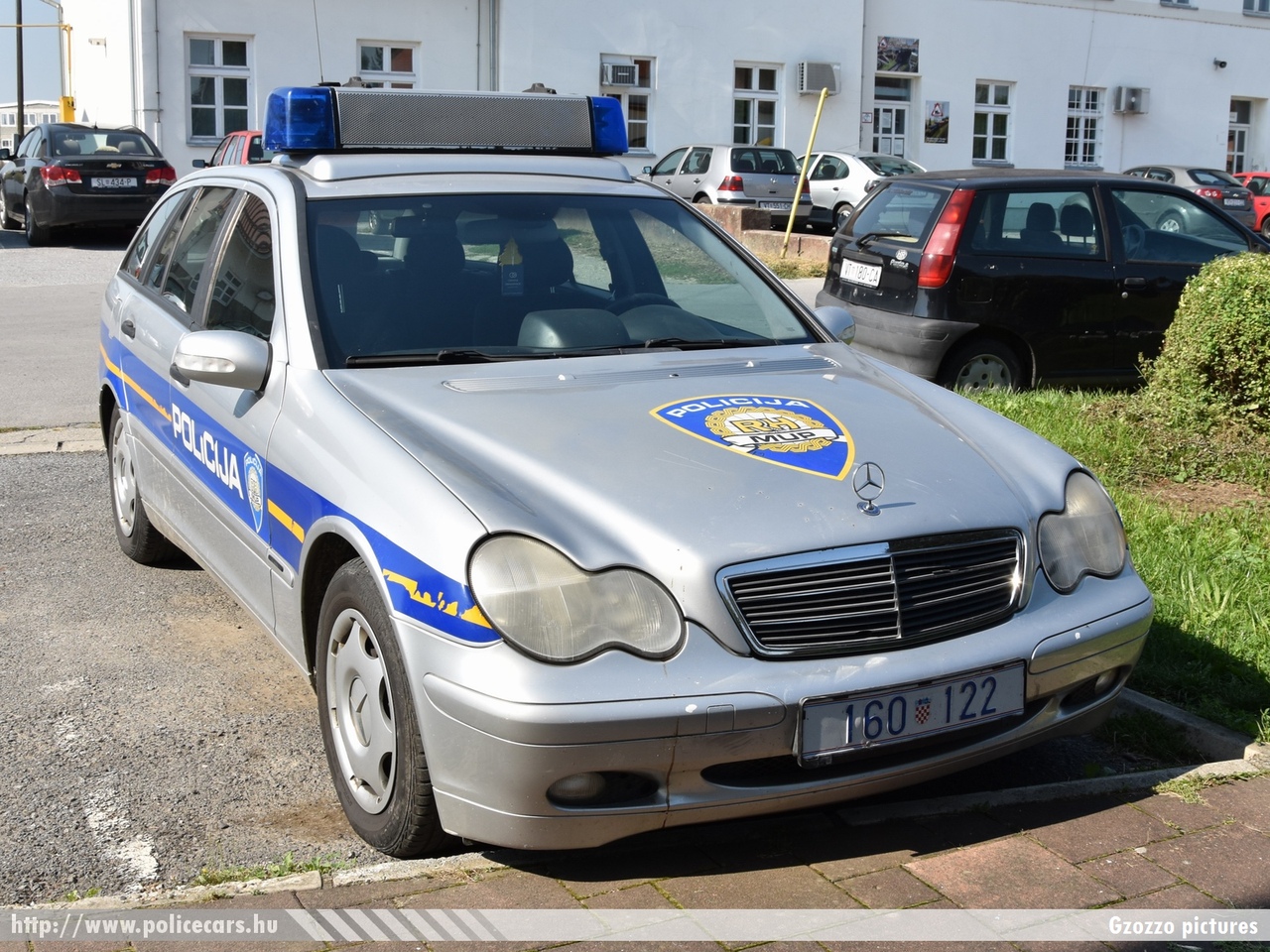 Mercedes C S203, fotó: Gzozzo pictures
Keywords: rendőr rendőrautó rendőrség horvát Horvátország policecar police Croatia croatian