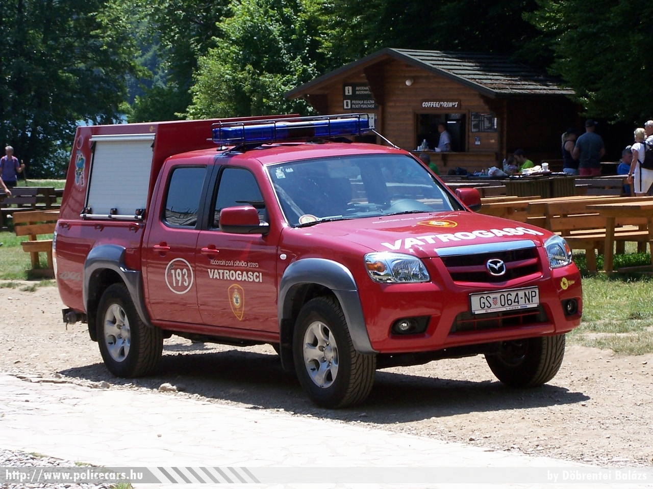 Mazda B2500, fotó: Döbrentei Balázs
Keywords: Horvátország tûzoltóság tûzoltóautó horvát Croatia croatian firefighter firetruck fire