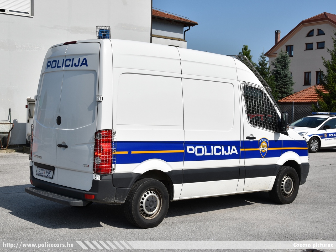 Volkswagen Crafter, fotó: Gzozzo pictures
Keywords: croatian rendőr rendőrautó rendőrség horvát Horvátország policecar police Croatia