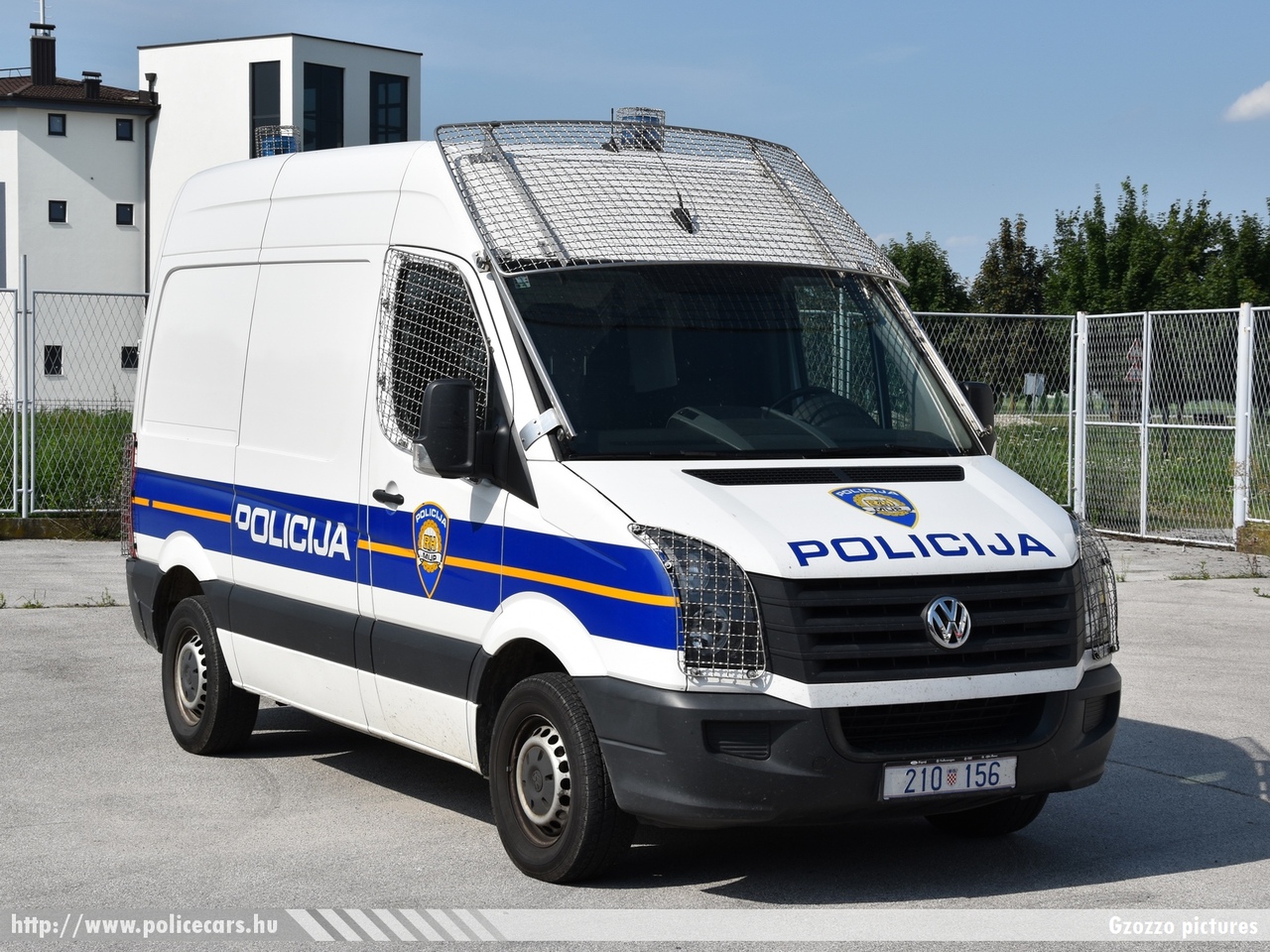 Volkswagen Crafter, fotó: Gzozzo pictures
Keywords: croatian rendőr rendőrautó rendőrség horvát Horvátország policecar police Croatia