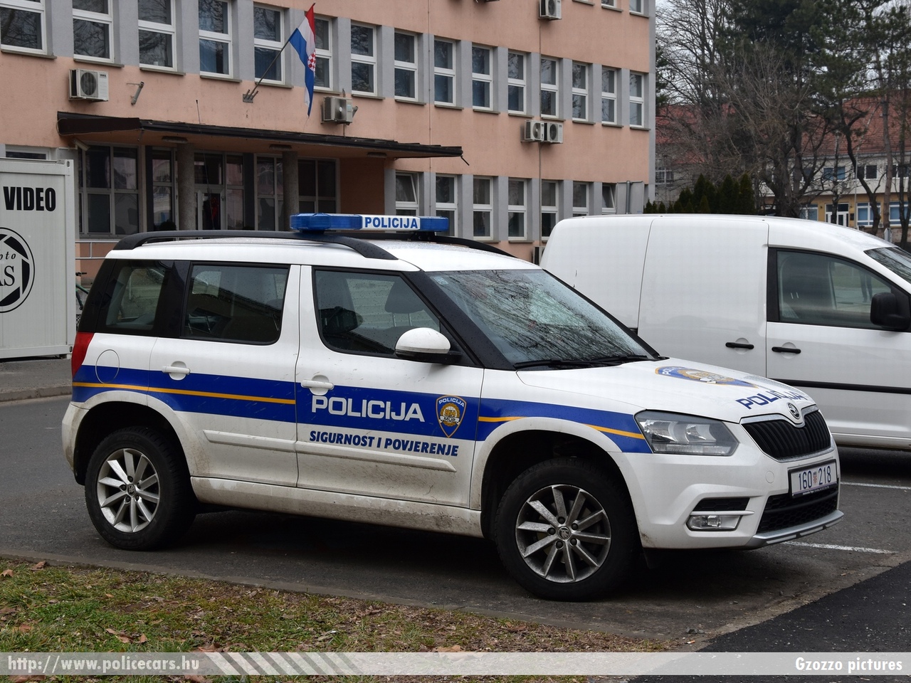 Skoda Yeti, fotó: Gzozzo pictures
Keywords: croatian rendőr rendőrautó rendőrség horvát Horvátország policecar police Croatia