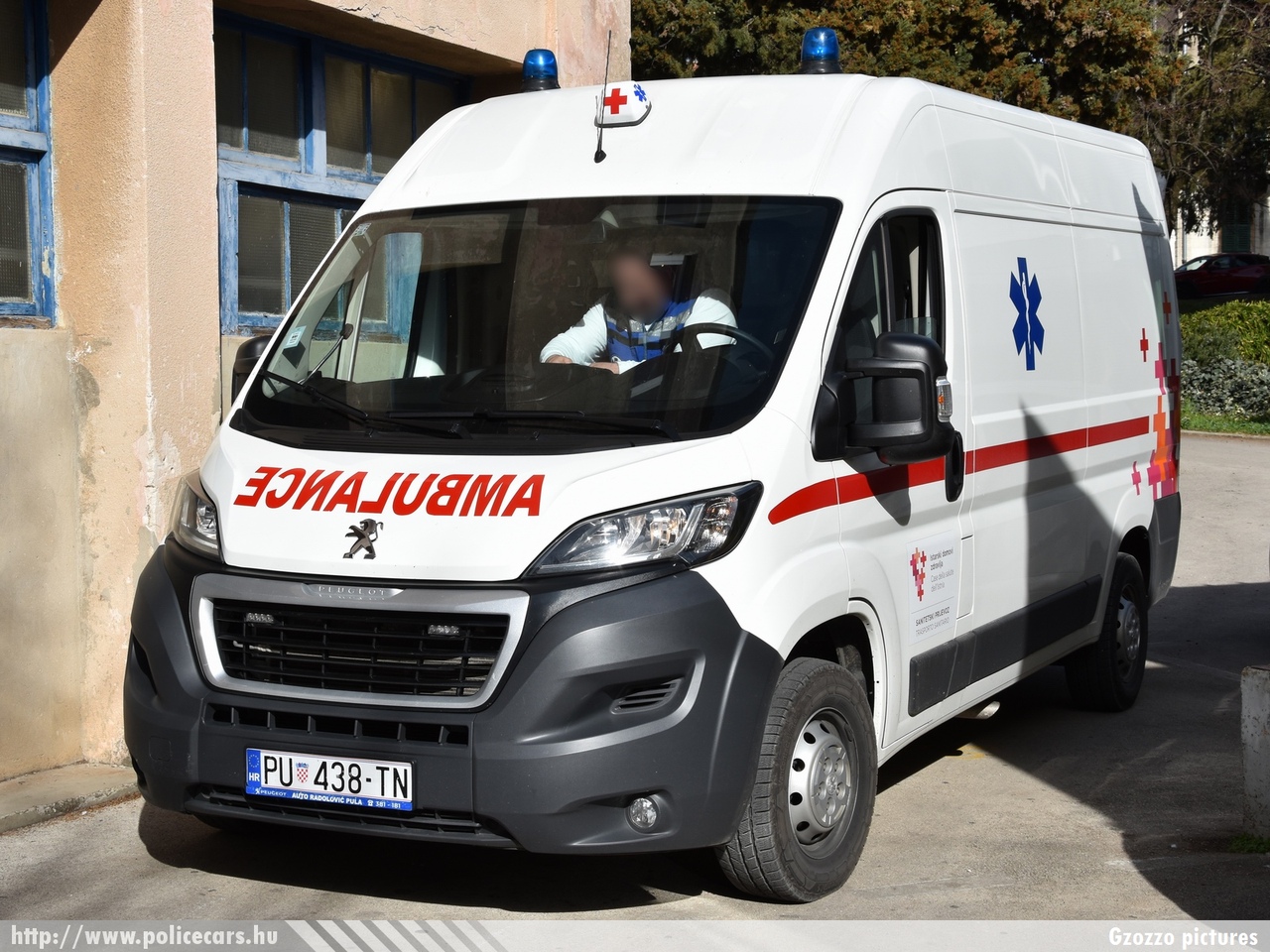 Peugeot Boxer, fotó: Gzozzo pictures
Keywords: horvát Horvátország mentő mentőautó Croatia croatian ambulance