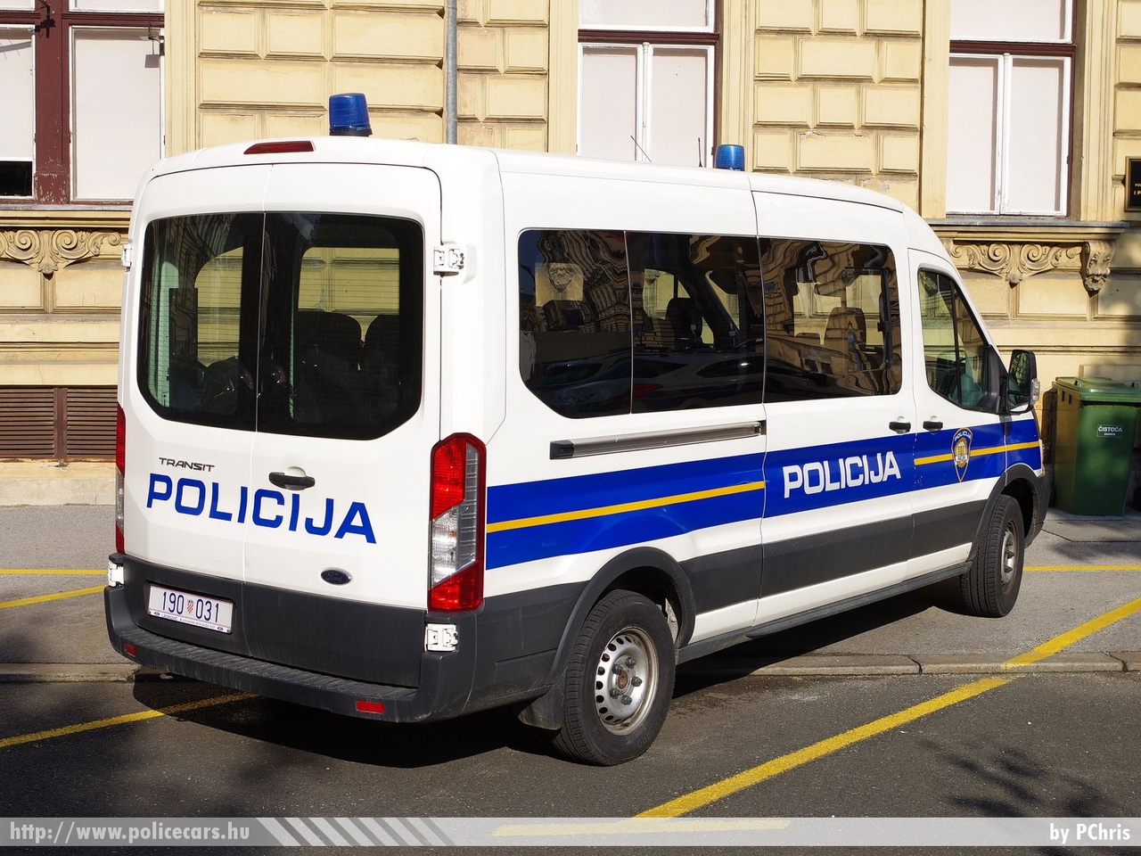 Ford Transit, Zágráb, fotó: PChris
Keywords: Horvátország rendőrség rendőrautó horvát rendőr policecar police Croatia croatian