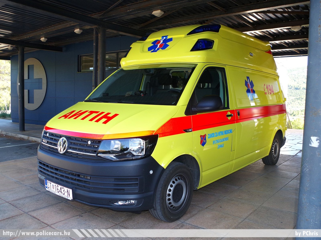 Volkswagen Transporter T6, fotó: PChris
Keywords: horvát Horvátország mentő mentőautó Croatia croatian ambulance