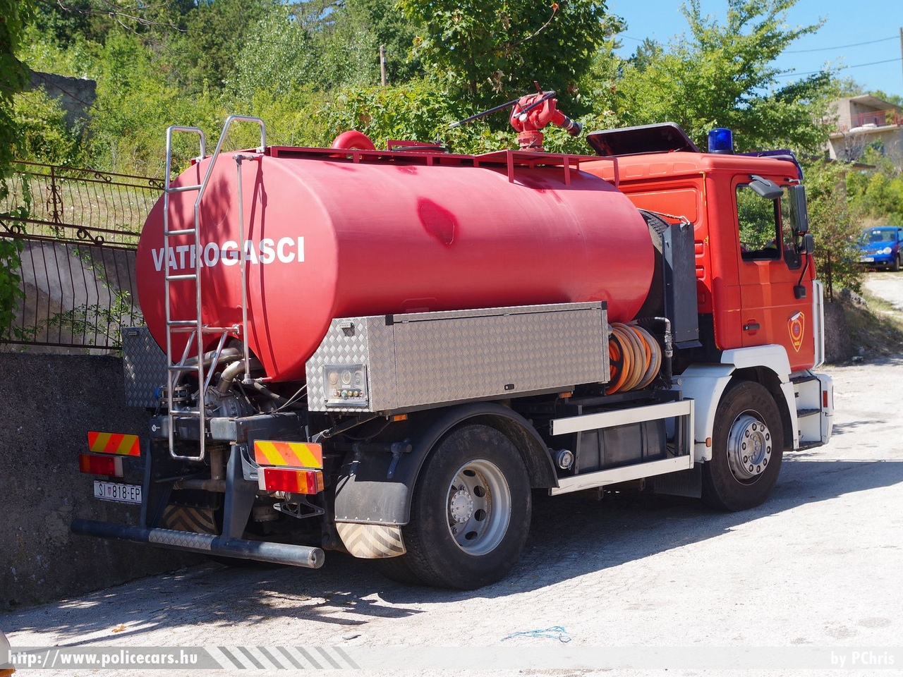 MAN, Ru¾iæ, fotó: PChris
Keywords: Horvátország tûzoltóság tûzoltóautó horvát Croatia croatian firefighter firetruck fire