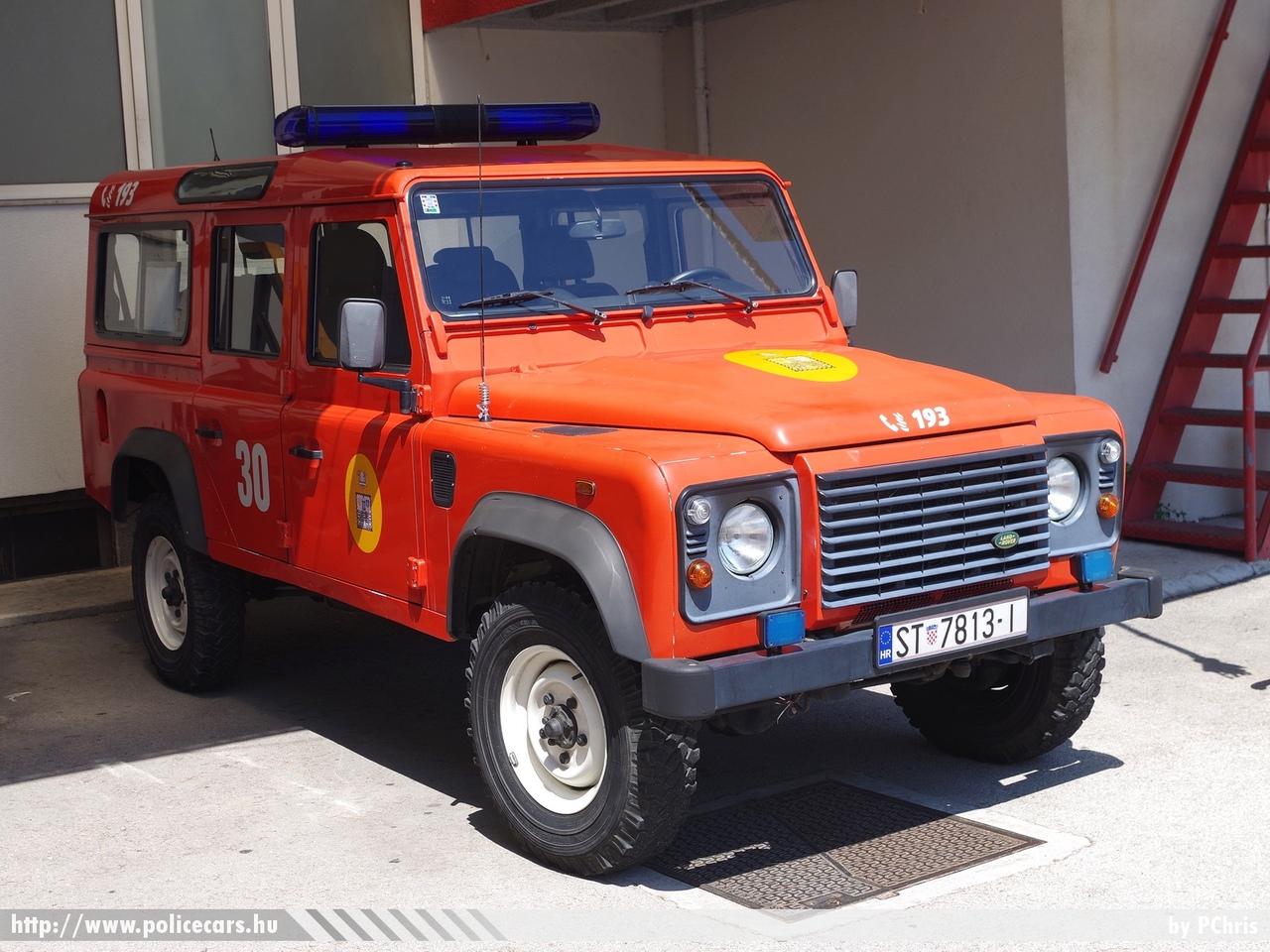 Land Rover Defender LD, Split, fotó: PChris
Keywords: Horvátország tûzoltóság tûzoltóautó horvát Croatia croatian firefighter firetruck fire