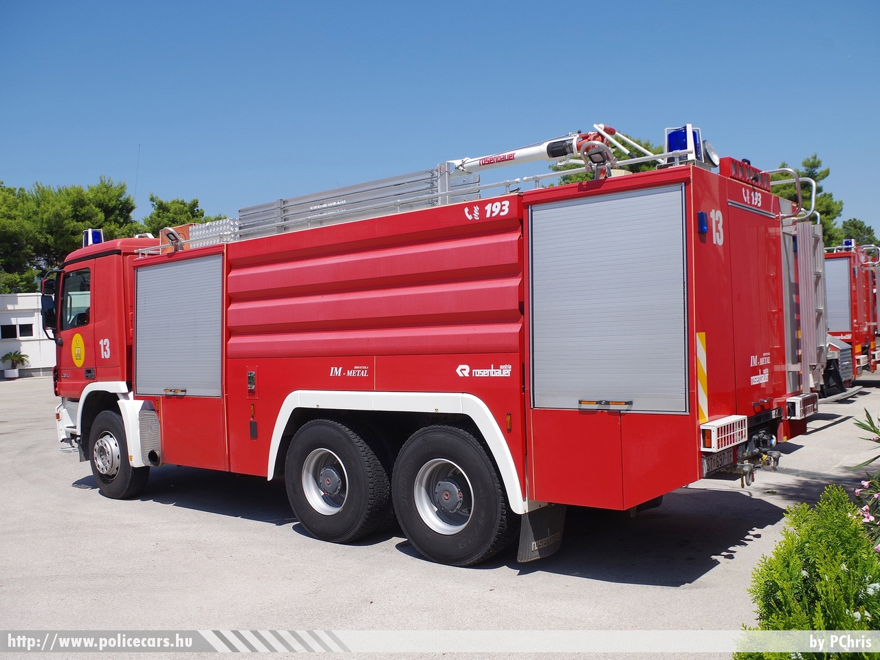 Mercedes-Benz Actros 2641, Split, fotó: PChris
Keywords: Horvátország tûzoltóság tûzoltóautó horvát Croatia croatian firefighter firetruck fire