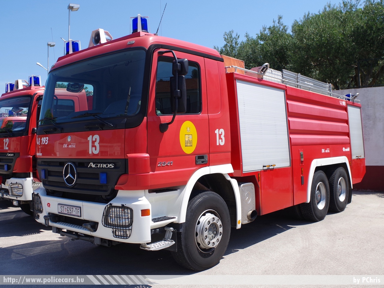 Mercedes-Benz Actros 2641, Split, fotó: PChris
Keywords: Horvátország tûzoltóság tûzoltóautó horvát Croatia croatian firefighter firetruck fire