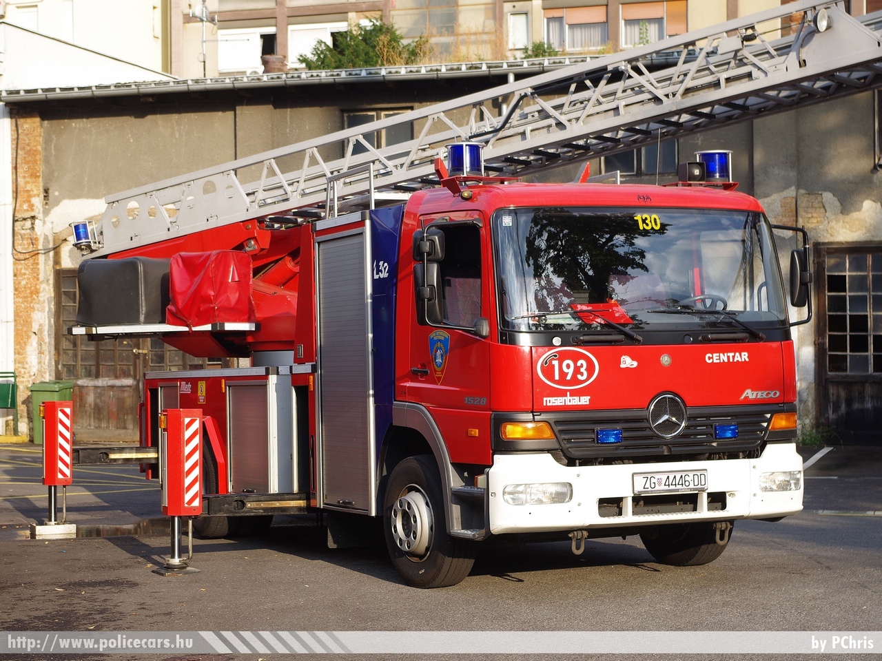 Mercedes-Benz Atego 1528 Rosenbauer, Zágráb, fotó: PChris
Keywords: Horvátország tûzoltóság tûzoltóautó horvát Croatia croatian firefighter firetruck fire