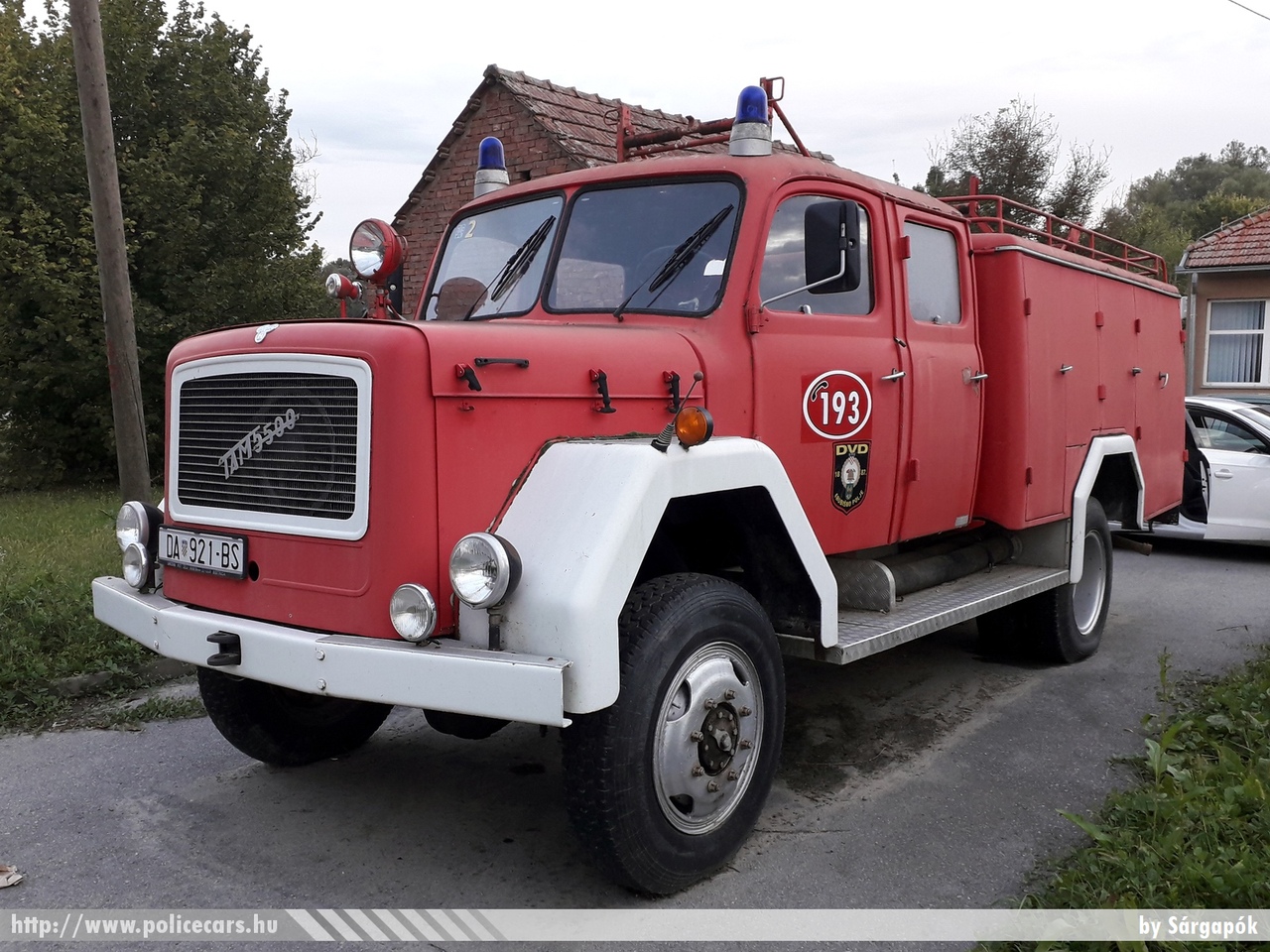 TAM 5500, Grubisno Polje, fotó: Sárgapók
Keywords: Horvátország tûzoltóság tûzoltóautó horvát Croatia croatian firefighter firetruck fire