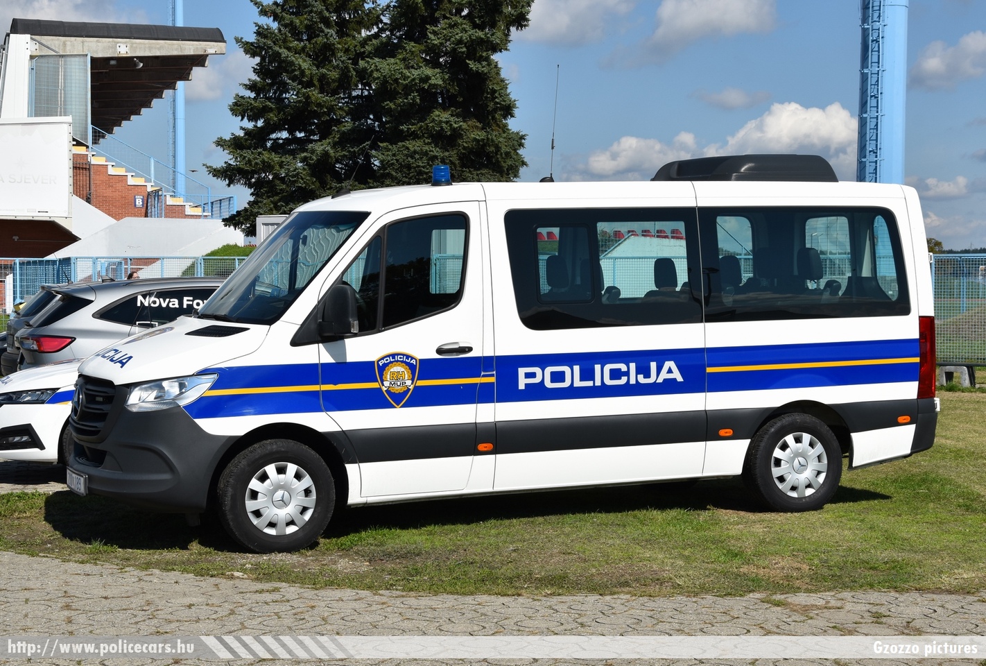 Mercedes Sprinter III, fotó: Gzozzo pictures
Keywords: croatian rendőr rendőrautó rendőrség horvát Horvátország policecar police Croatia
