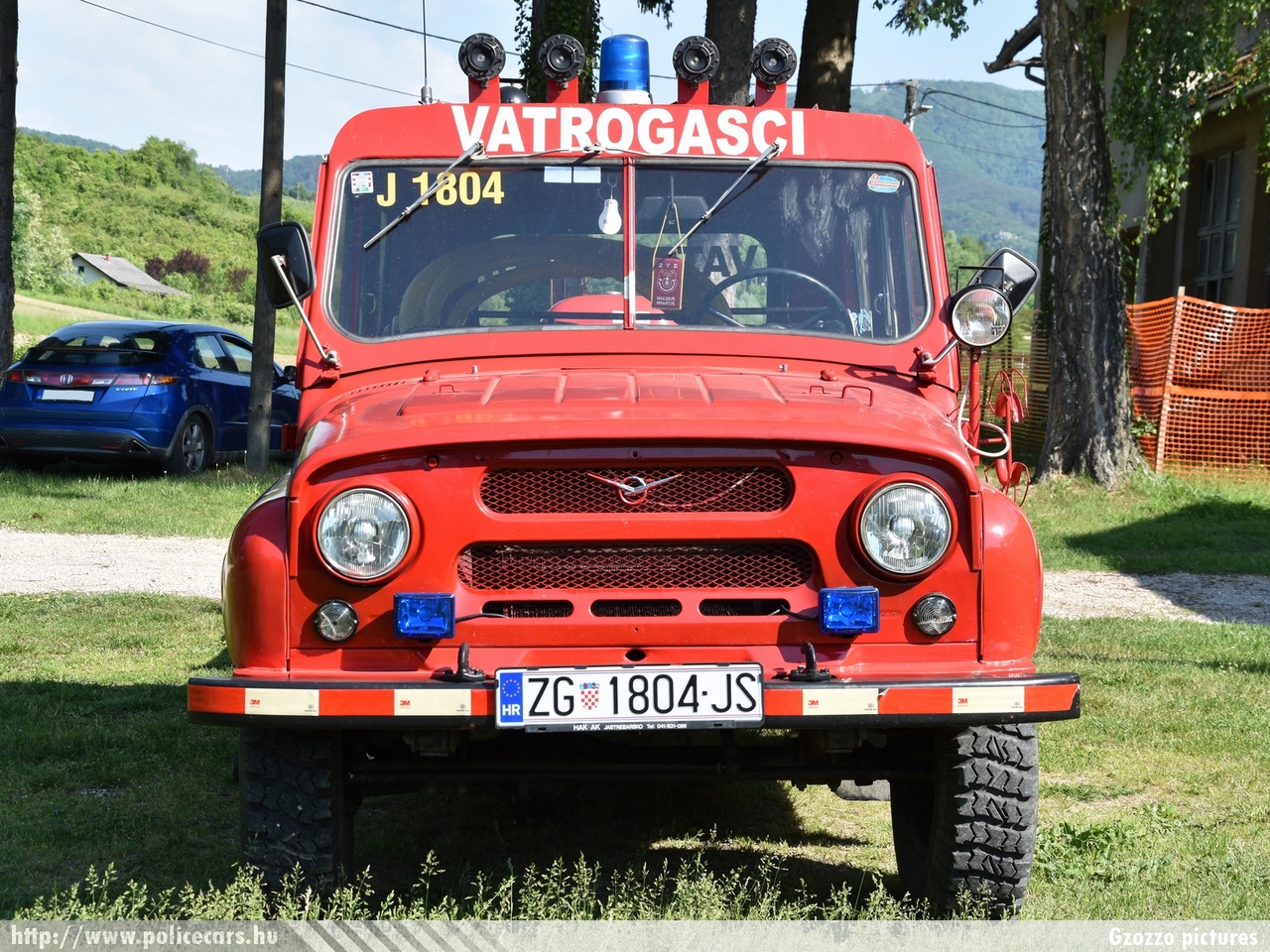 UAZ 469 1977, Dobrovoljno vatrogasno društvo Malunje-Hrastje, fotó: Gzozzo pictures
Keywords: Horvátország tûzoltóság tûzoltóautó horvát Croatia croatian firefighter firetruck fire