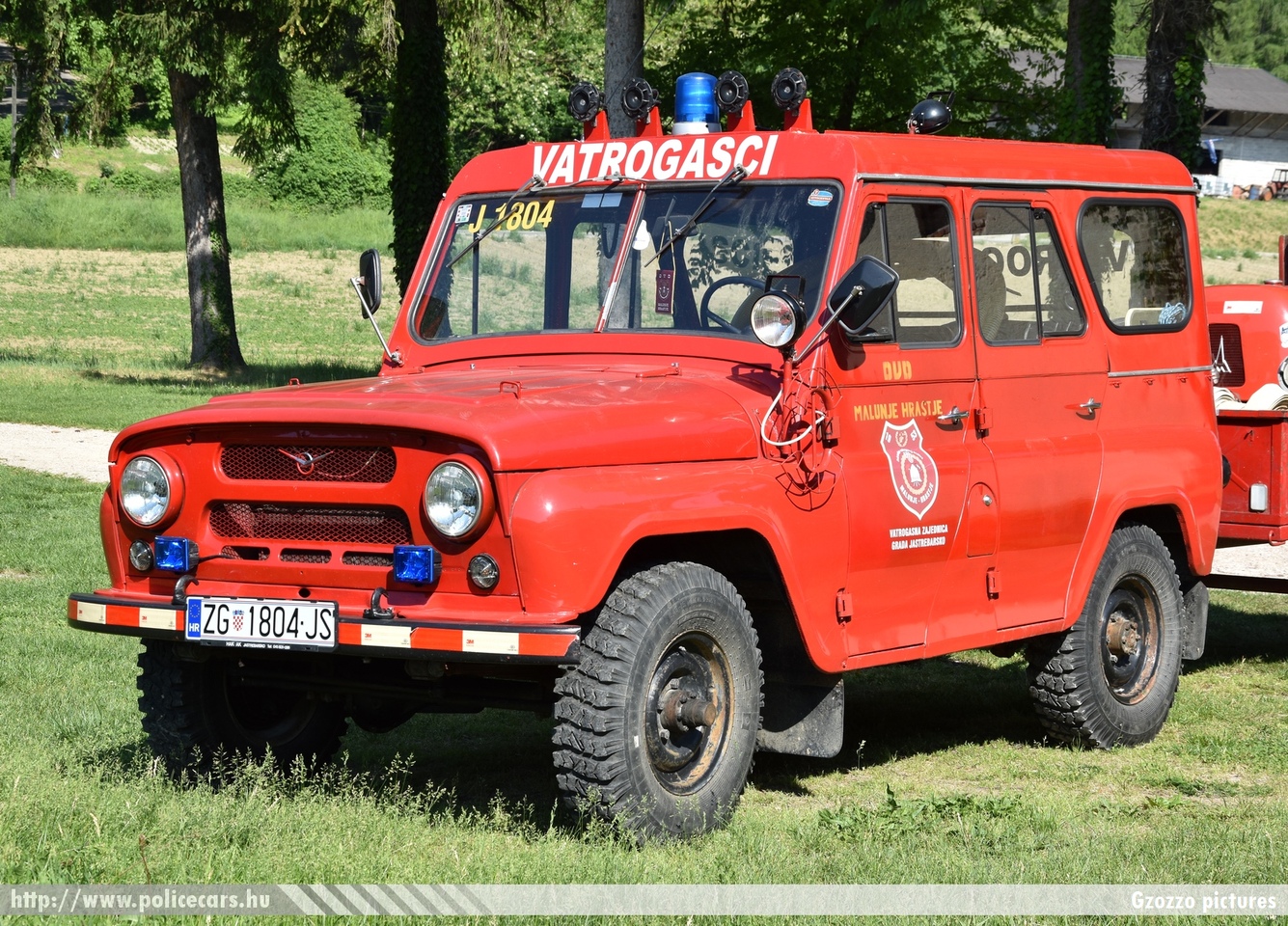 UAZ 469 1977, Dobrovoljno vatrogasno društvo Malunje-Hrastje, fotó: Gzozzo pictures
Keywords: Horvátország tûzoltóság tûzoltóautó horvát Croatia croatian firefighter firetruck fire