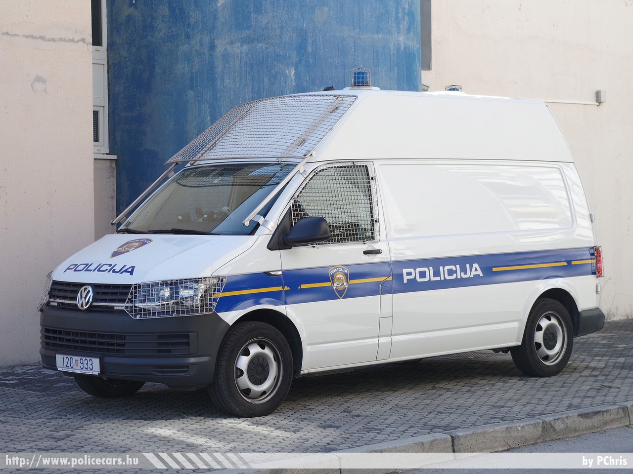 Volkswagen Transporter T6, Hrvatska policija, Omiš, fotó: PChris
Keywords: croatian rendőr rendőrautó rendőrség horvát Horvátország policecar police Croatia