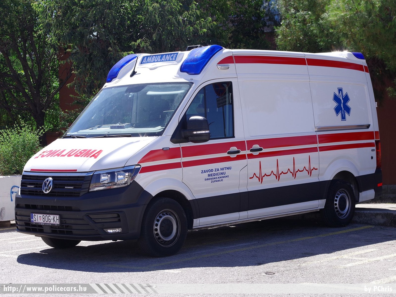 Volkswagen Crafter, Zavod za hitnu medicinu Šibensko-kninske županije, Šibenik, fotó: PChris
Keywords: horvát Horvátország mentő mentőautó Croatia croatian ambulance