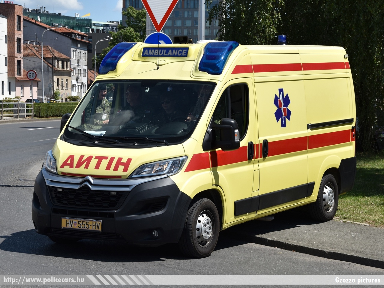 Citroen Jumper, Hitna Pomoc, Oružane snage Republike Hrvatske, fotó: Gzozzo pictures
Keywords: horvát Horvátország mentők ambulance Croatia croatian mentőautó military katonai