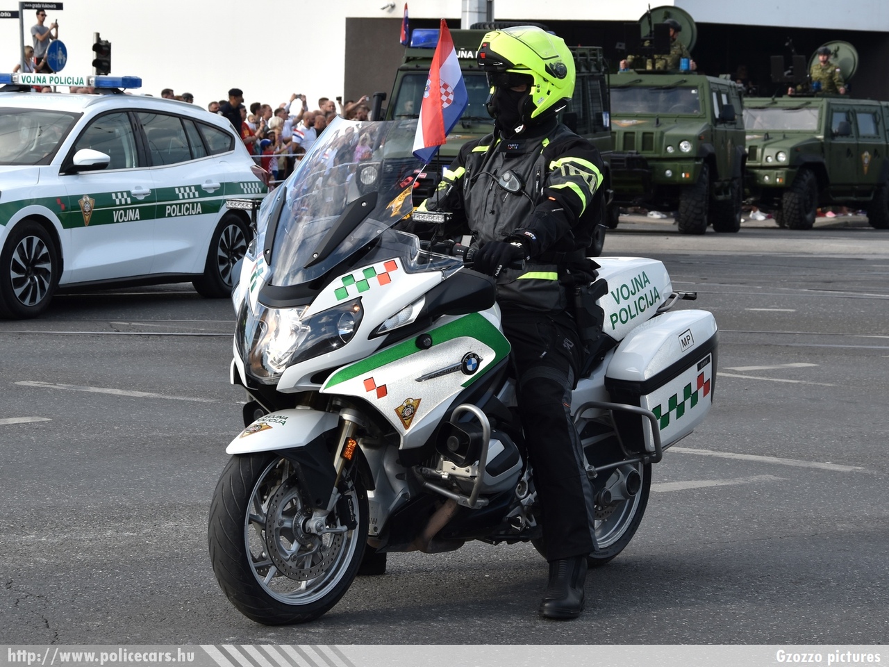 BMW ?, Vojna policija, fotó: Gzozzo pictures
Keywords: Horvátország katonai rendészet horvát Croatia croatian military police motorcycle