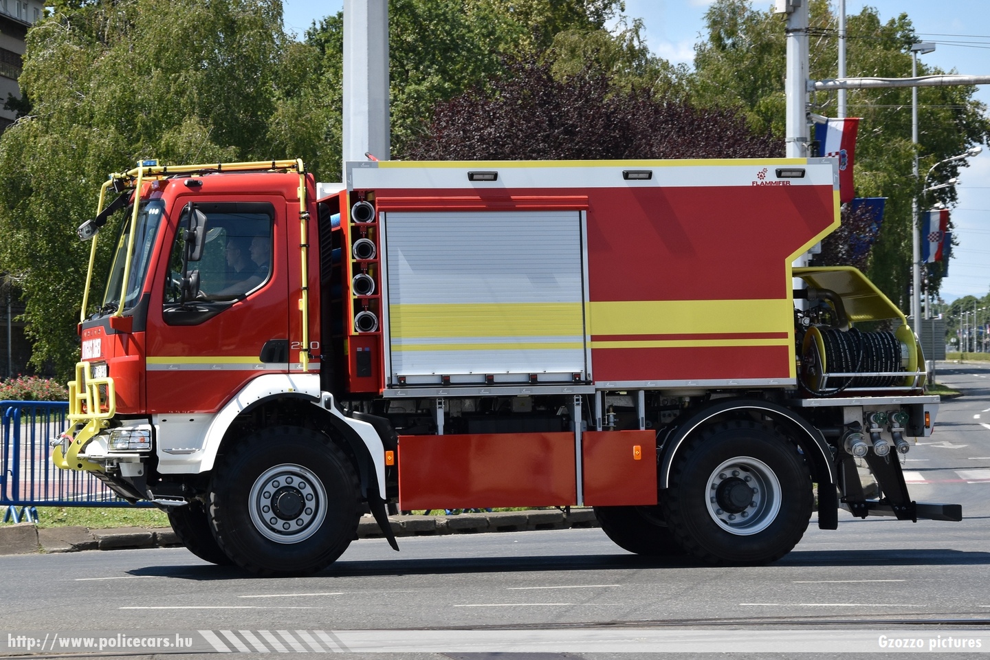 Volvo FL 250 Flamifer, Javna vatrogasna postrojba Grada Zagreba, fotó: Gzozzo pictures
Keywords: Horvátország tűzoltóság tűzoltóautó horvát Croatia croatian firefighter firetruck fire