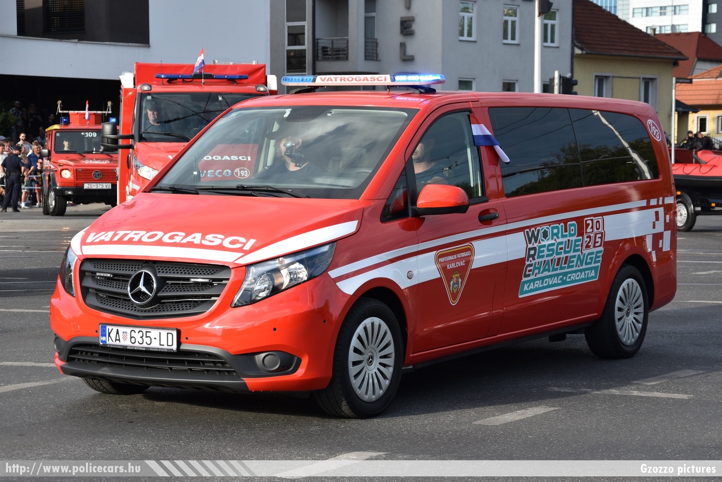 Mercedes Vito, Javna vatrogasna postrojba grada Karlovca, fotó: Gzozzo pictures
Keywords: Horvátország tűzoltóság tűzoltóautó horvát Croatia croatian firefighter firetruck fire