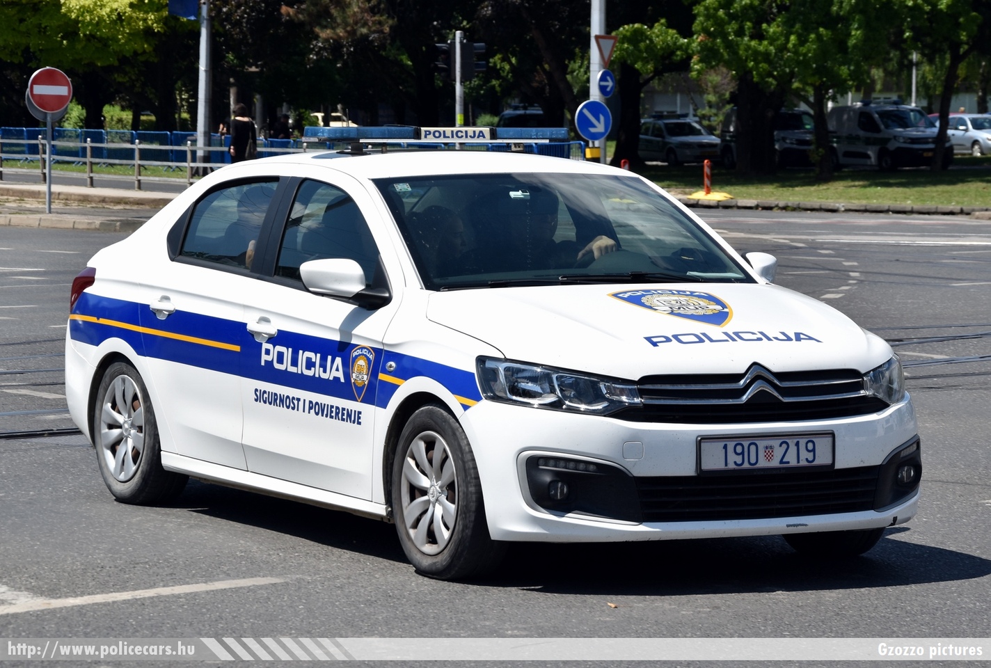 Citroen C-Elysée, Policija, fotó: Gzozzo pictures
Keywords: croatian rendőr rendőrautó rendőrség horvát Horvátország policecar police Croatia