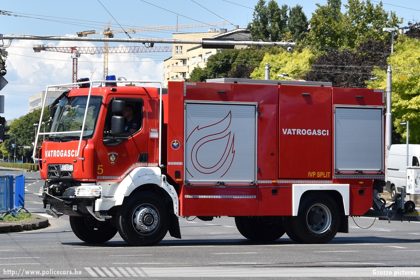 Renault ?, Intervencijska vatrogasna postrojba Split, fotó: Gzozzo pictures
Keywords: Horvátország tűzoltóság tűzoltóautó horvát Croatia croatian firefighter firetruck fire