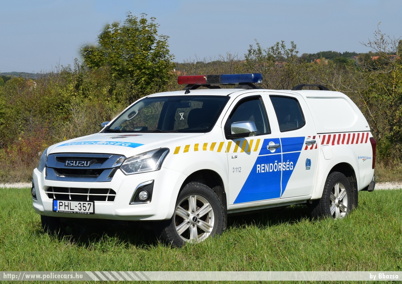 Isuzu D-Max, fotó: Bbazsa
Keywords: PHL-357 magyar Magyarország rendőr rendőrautó rendőrség Hungary hungarian police policecar