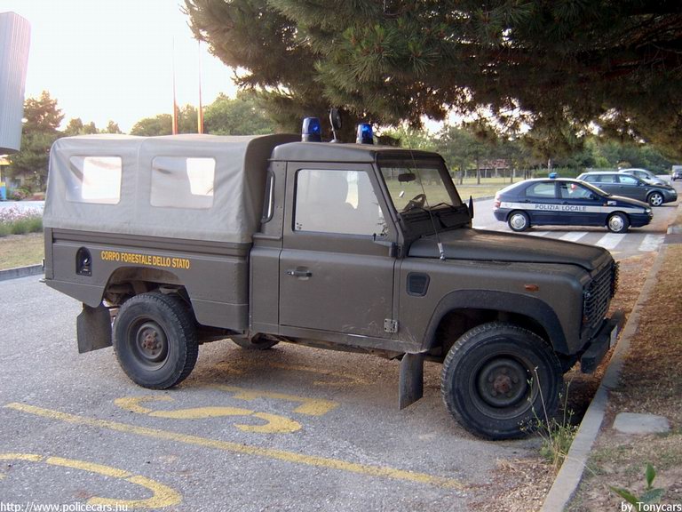Land Rover Defender, fotó: Tonycars
Keywords: olasz Olaszország