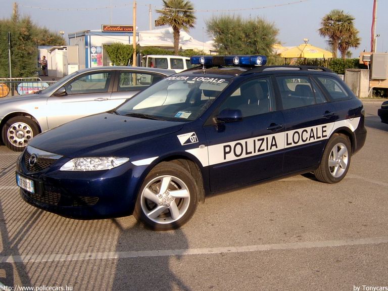 Mazda 6, fotó: Tonycars
Keywords: olasz Olaszország rendőrautó rendőrség rendőr