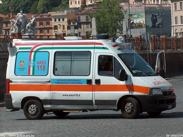 Fiat Ducato, fotó: Zotya104
Keywords: olasz Olaszország mentőautó mentő