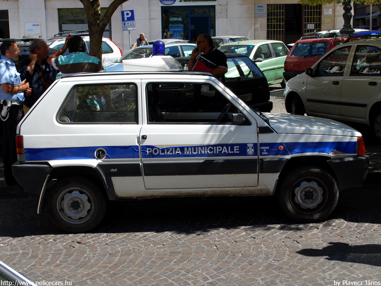 Fiat Panda, fotó: Plavecz János
Keywords: olasz Olaszország rendőrautó rendőrség rendőr