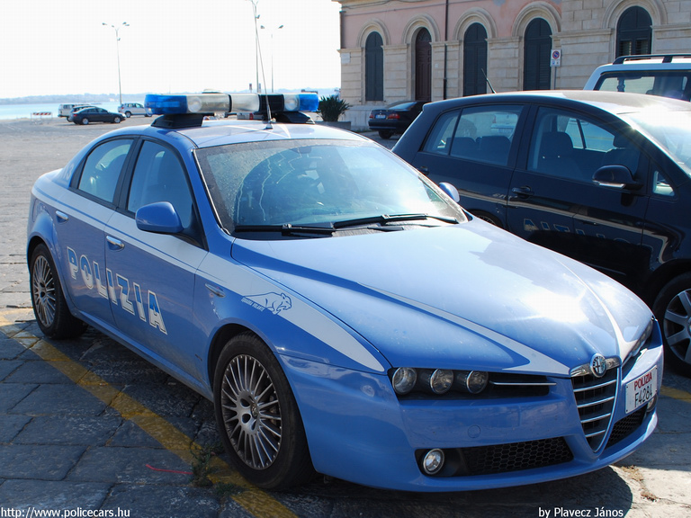 Alfa Romeo 159, fotó: Plavecz János
Keywords: olasz Olaszország rendőrautó rendőrség rendőr