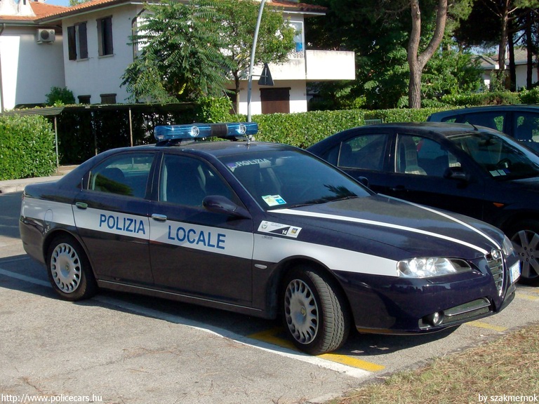 Alfa Romeo 166, fotó: szakmernok
Keywords: rendőr rendőrautó rendőrség olasz Olaszország