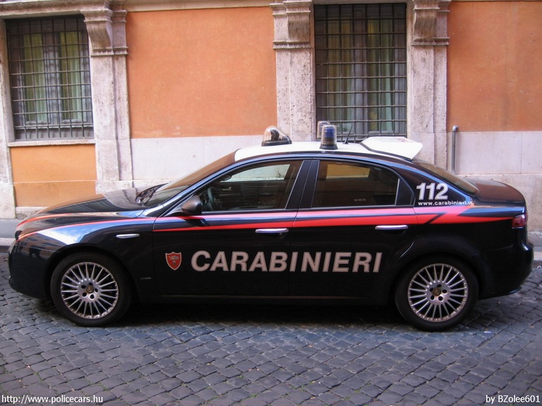 Alfa Romeo 159, fotó: BZolee601
Keywords: olasz Olaszország rendőrautó rendőrség rendőr  carabinieri 