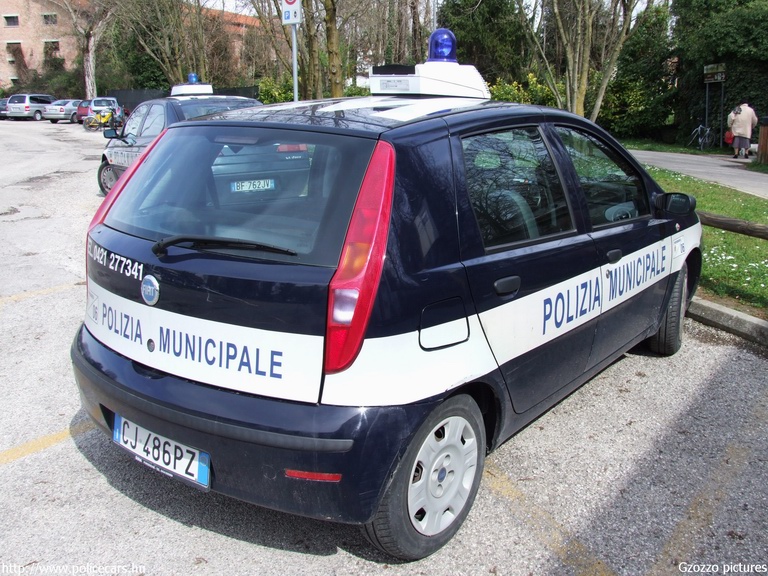 Fiat Punto, fotó: Gzozzo pictures
Keywords: olasz Olaszország rendőrautó rendőrség rendőr