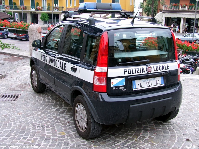 Fiat Panda 4x4, fotó: Bálint
Keywords: rendőr rendőrautó rendőrség olasz Olaszország