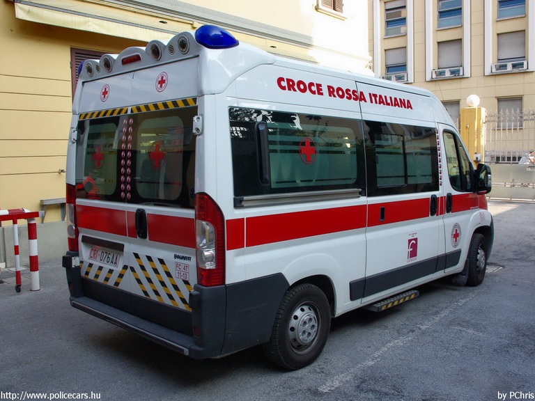 Fiat Ducato, fotó: PChris
Keywords: mentő mentőautó olasz Olaszország