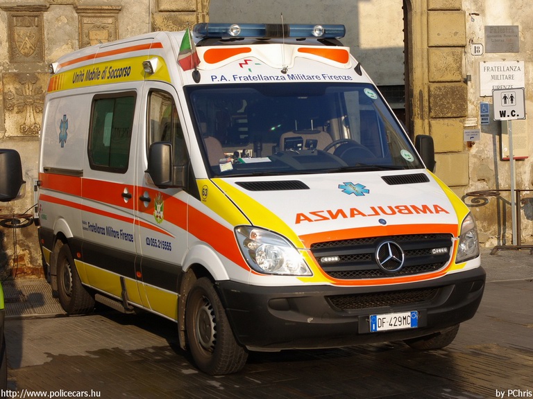 Mercedes-Benz Sprinter II, fotó: PChris
Keywords: mentő mentőautó olasz Olaszország