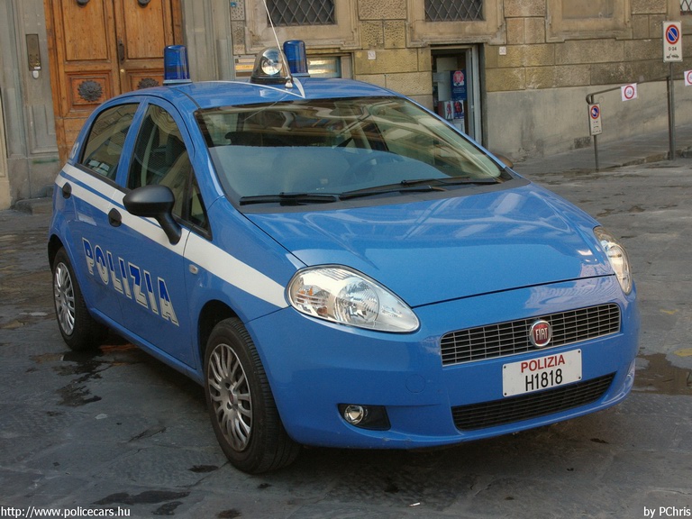 Fiat Grande Punto, fotó: PChris
Keywords: rendőr rendőrautó rendőrség olasz Olaszország