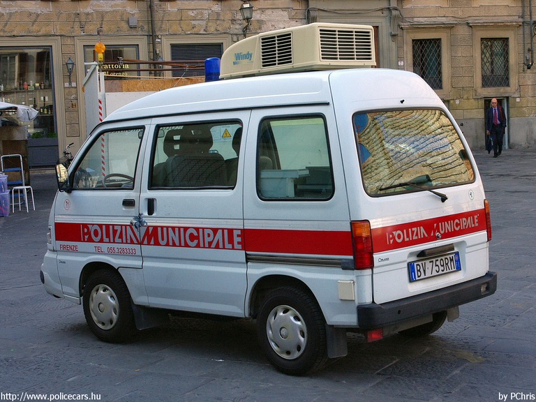Piaggio Porter, fotó: PChris
Keywords: rendőr rendőrautó rendőrség olasz Olaszország