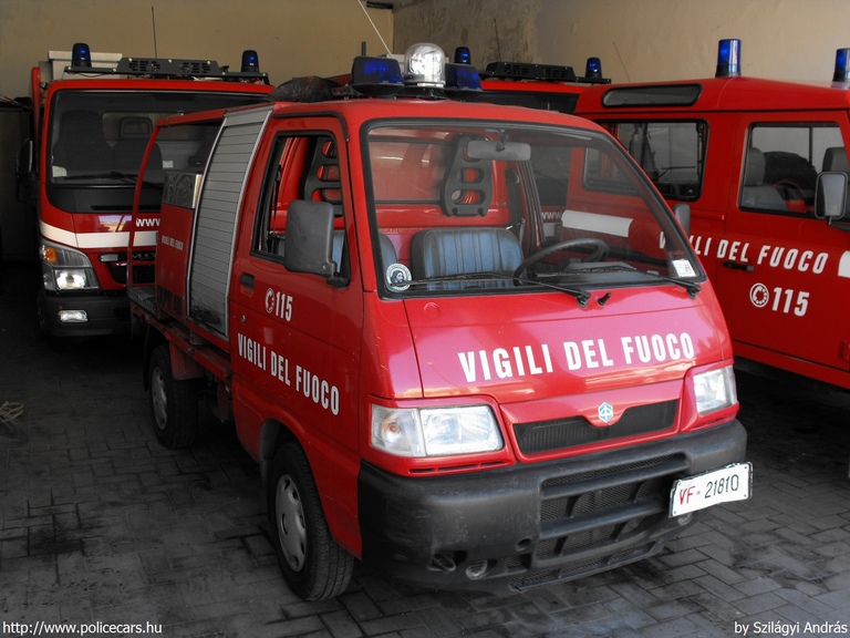 Piaggio Porter, fotó: Szilágyi András
Keywords: tûzoltó tûzoltóautó tûzoltóság olasz Olaszország