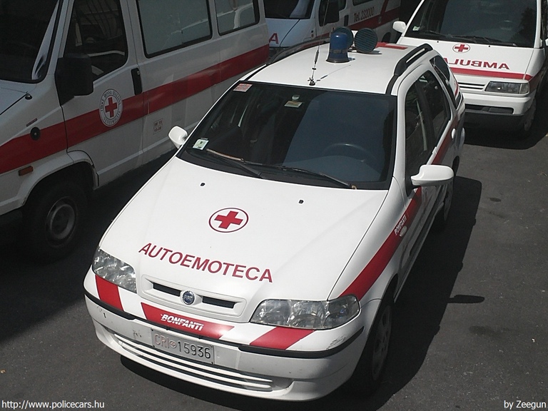 Fiat Palio Weekend, fotó: Zeegun
Keywords: mentő mentőautó olasz Olaszország CRI15936