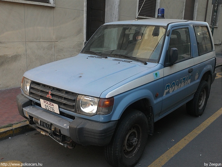 Mitsubishi Pajero, fotó: Zeegun
Keywords: rendőr rendőrautó rendőrség olasz Olaszország