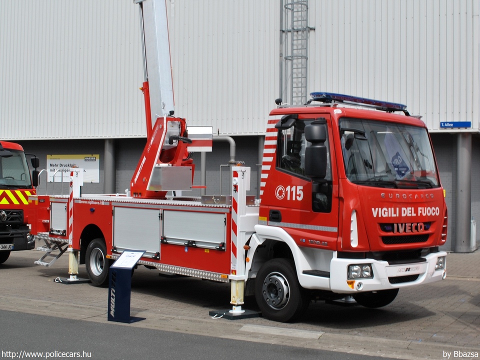 Iveco EuroCargo 120EL22 Multitel, fotó: Bbazsa
Keywords: tûzoltó tûzoltóautó tûzoltóság olasz Olaszország