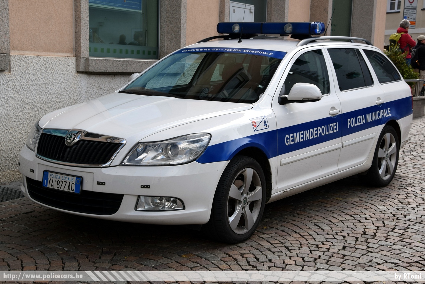 Skoda Octavia, fotó: BakosPhoto
Keywords: rendőr rendőrautó rendőrség olasz Olaszország police policecar Italy italian