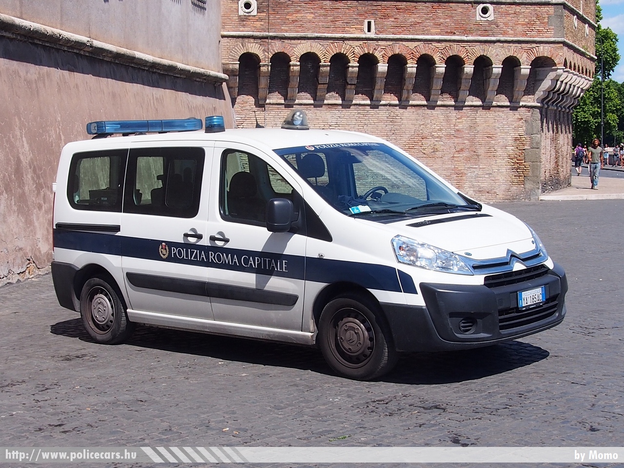 Citroen Berlingo, Róma, fotó: Momo
Keywords: olasz Olaszország rendőrautó rendőrség rendőr 