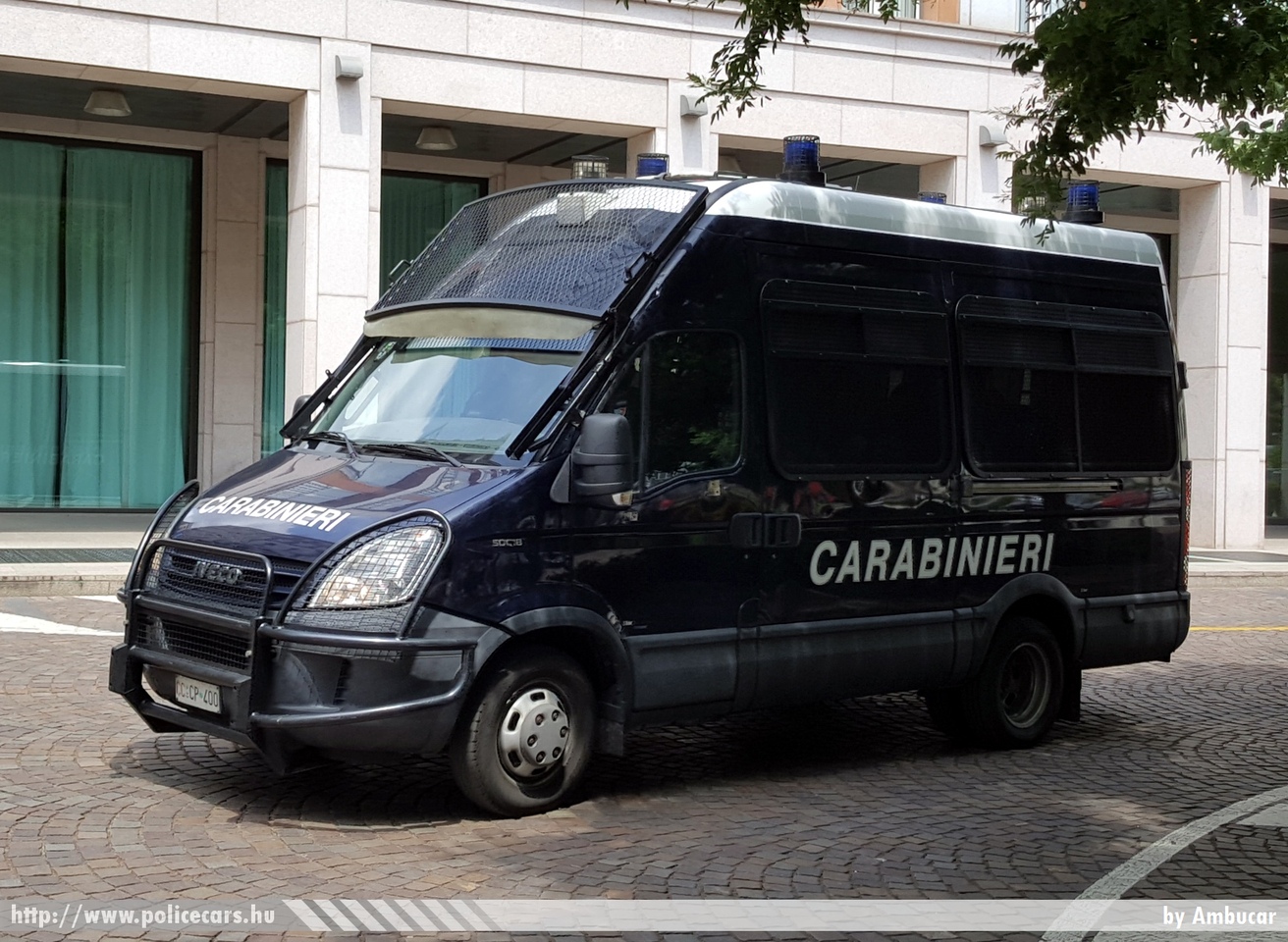Iveco Daily, fotó: Ambucar
Keywords: rendőr rendőrautó rendőrség olasz Olaszország police policecar Italy italian Carabinieri